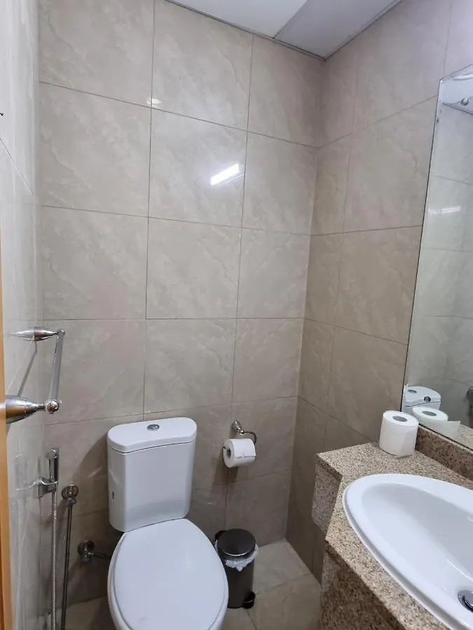 דובאי Granada Apartments Marina Crown